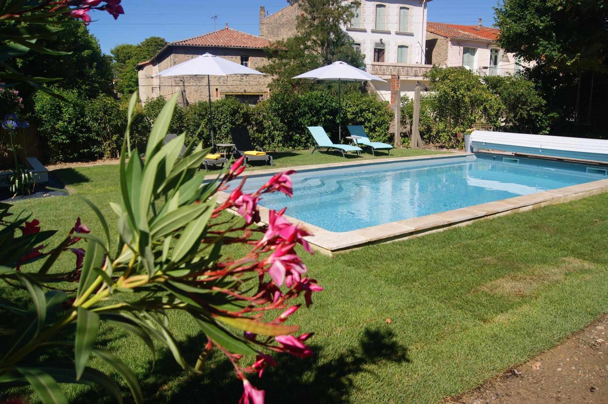 Le Petit Moliere Bed & Breakfast Servian Bagian luar foto